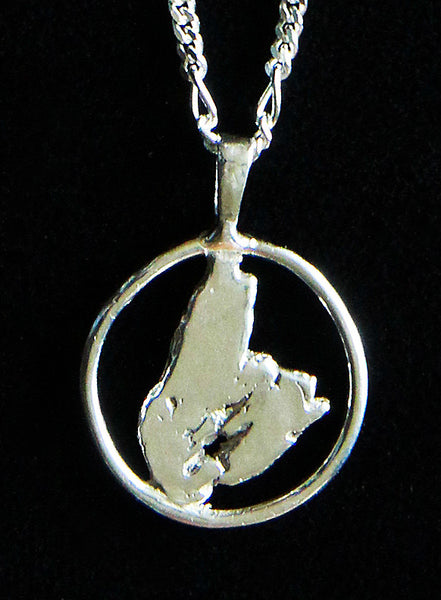 Cape Breton Pendant, open, wire frame with Figaro Chain